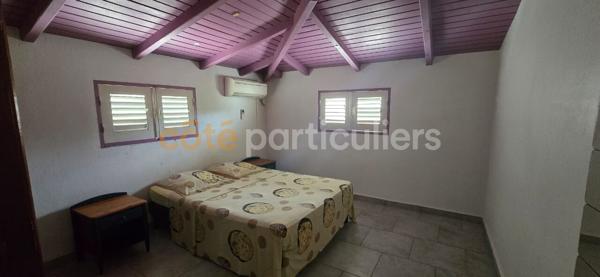 Vente
                Maison390 m² - 16 Pièces -
                    SAINTE ANNE (97180)
