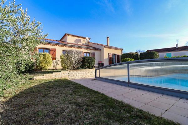 Coup de coeur - Villa 161 m² avec piscine couverte, aucun travaux à prévoir