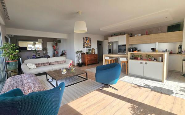 Appartement à vendre    5 pièces • 155 m2 Reims