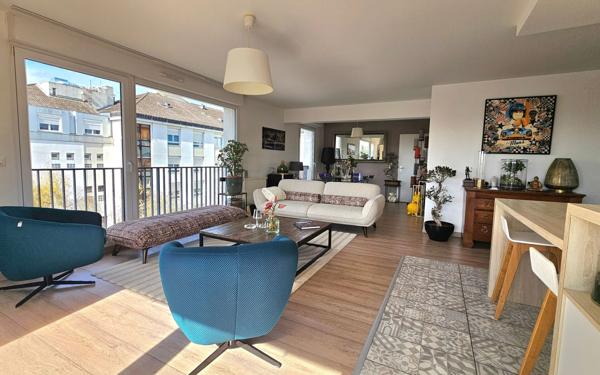 Appartement à vendre    5 pièces • 155 m2 Reims