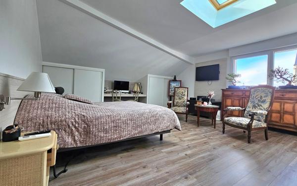 Appartement à vendre    5 pièces • 155 m2 Reims