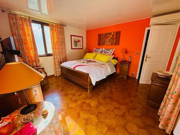 MAISON T7 AVEC PISCINE ET GARAGE