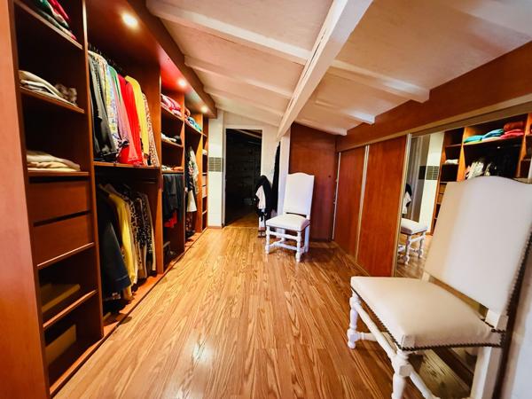 MAISON T7 AVEC PISCINE ET GARAGE