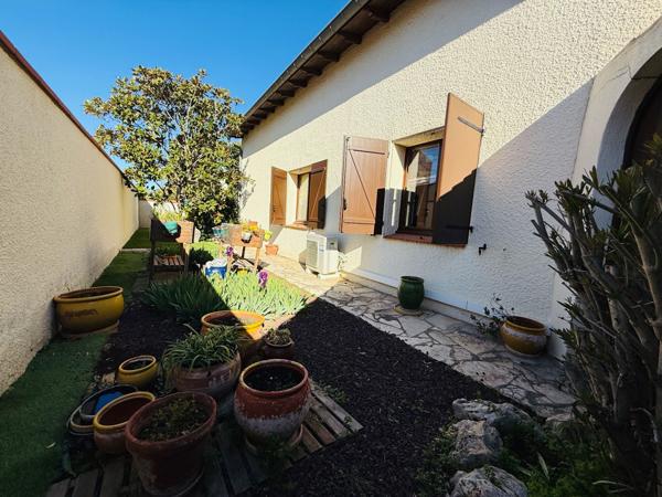 MAISON T7 AVEC PISCINE ET GARAGE