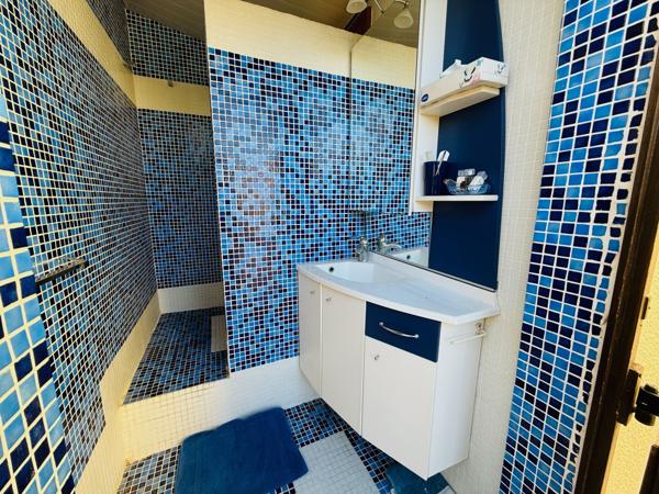 MAISON T7 AVEC PISCINE ET GARAGE