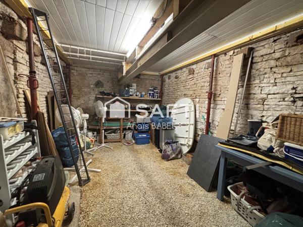 Confort, cour et garages : maison à ne pas manquer