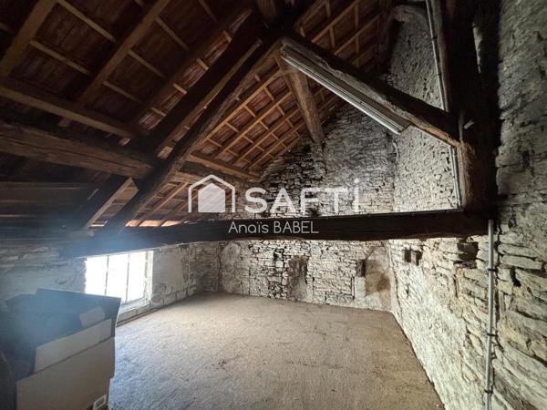 Confort, cour et garages : maison à ne pas manquer