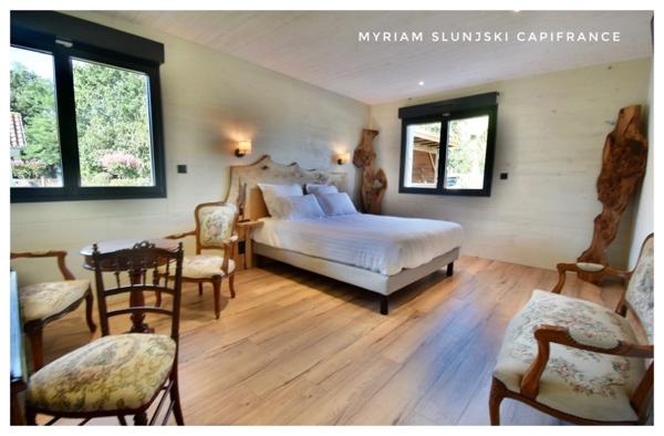 Dpt Landes (40), à vendre SOORTS-HOSSEGOR villa de charme rénovée de 210 m² environ au calme.