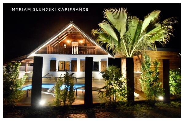 Dpt Landes (40), à vendre SOORTS-HOSSEGOR villa de charme rénovée de 210 m² environ au calme.