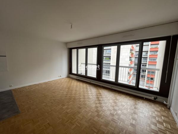 Location Studio 32 m² - Paris 75013