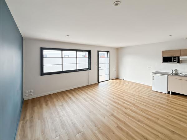 Local professionnel de 155 m² à Challans