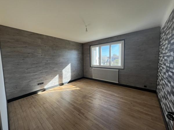 Maison à vendre |  Montluçon |  7 pièces | 158 m²