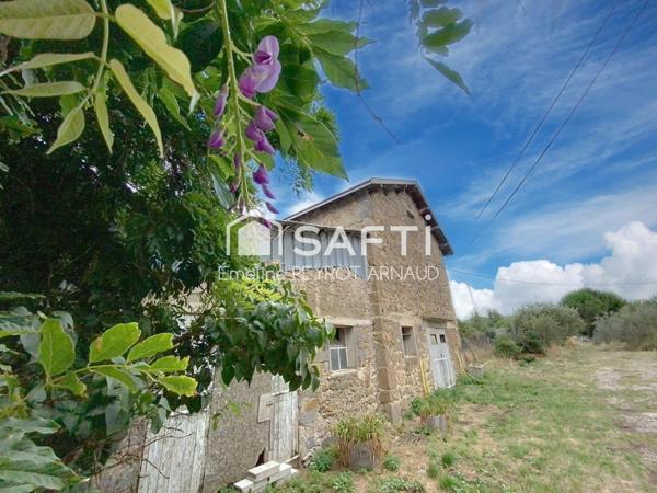 Corps de ferme exceptionnel avec 25 hectares