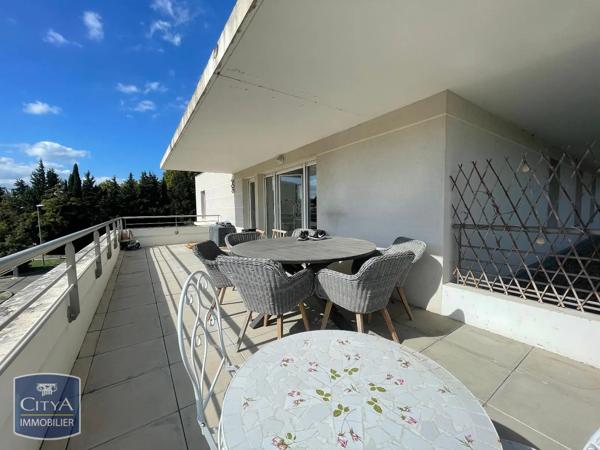 Appartement à louer 4 pièces 86.67m² Avignon (84140)