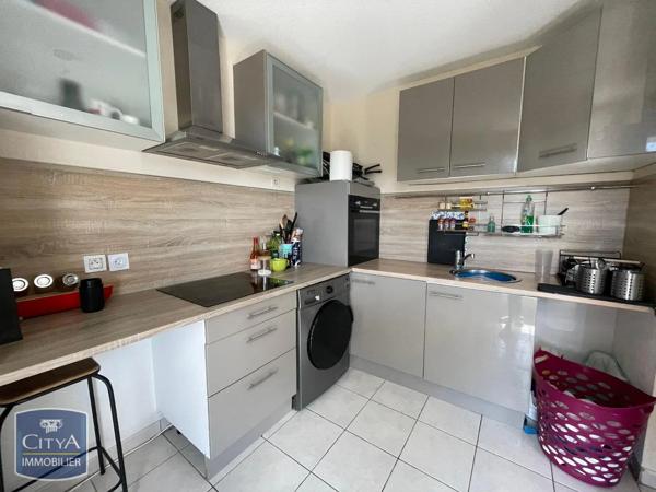 Appartement à louer 4 pièces 86.67m² Avignon (84140)