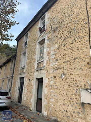 Appartement à louer 3 pièces 82m²