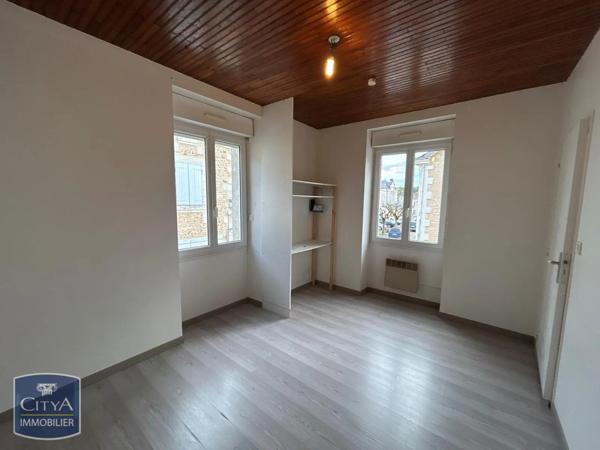 Appartement à louer 3 pièces 82m²