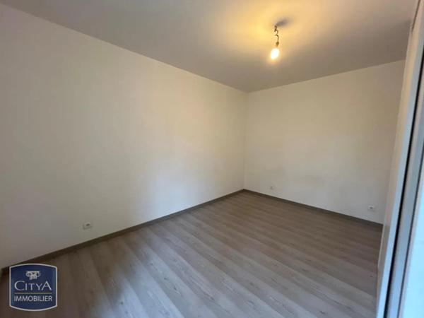 Appartement à louer 3 pièces 82m²