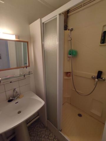 Immeuble composé de 2 T2 et 3 studios