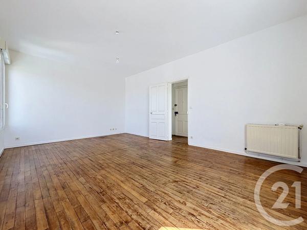 Appartement F3 à vendre  3 pièces - 68 m 2   TROYES  - 10