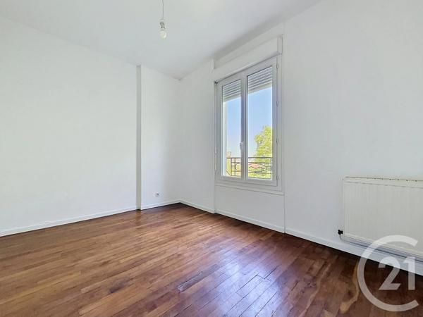 Appartement F3 à vendre  3 pièces - 68 m 2   TROYES  - 10