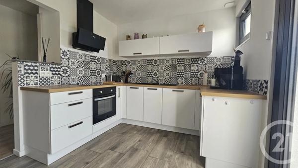 Appartement F5 à vendre  5 pièces - 80,60 m 2   LONGEVILLE LES METZ  - 57