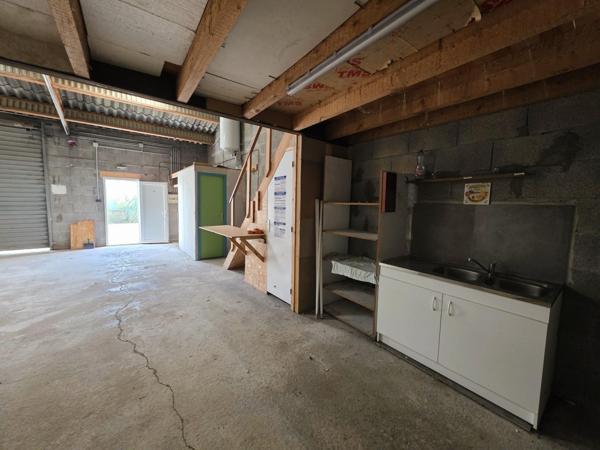 Parking à SABLES D OLONNE, 85180 - 82m²