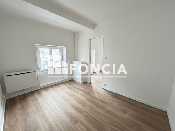 Location Appartement 2 pièces 26.26 m² - 14 BIS RUE DU TEMPLE La Rochelle 17000