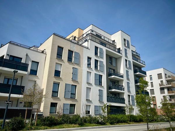 Poissy Appartement Studio 24m2 avec balcon €159 000 ** - Référence 9132