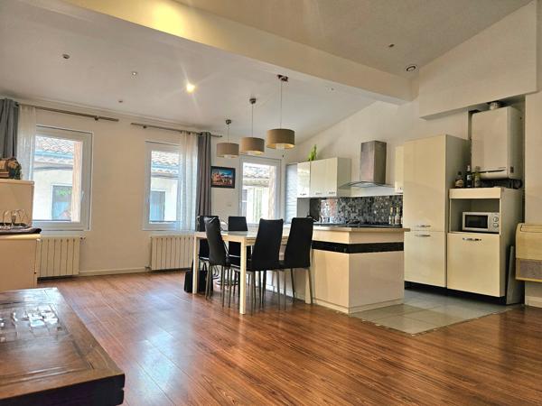 Appartement de 62m2 rénové + projet d'agrandissement de 28m2 validé à 2 pas du vieux port