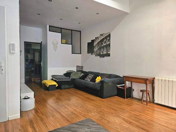 Appartement de 62m2 rénové + projet d'agrandissement de 28m2 validé à 2 pas du vieux port