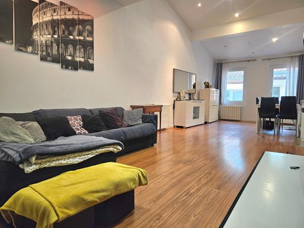 Appartement de 62m2 rénové + projet d'agrandissement de 28m2 validé à 2 pas du vieux port