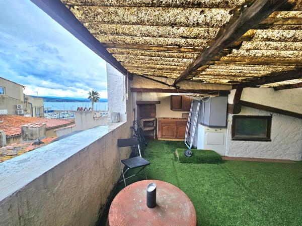 Appartement de 62m2 rénové + projet d'agrandissement de 28m2 validé à 2 pas du vieux port