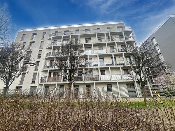 A LOUER VIDE - 4 PIECES - 74 M² AVEC BALCON - RESIDENCE 2019