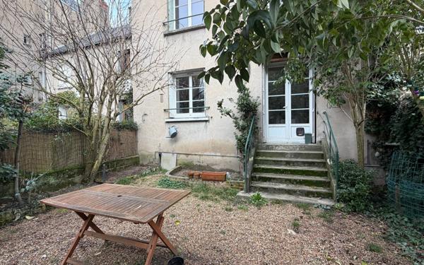 Appartement à louer    2 pièces • 67 m2 Tours