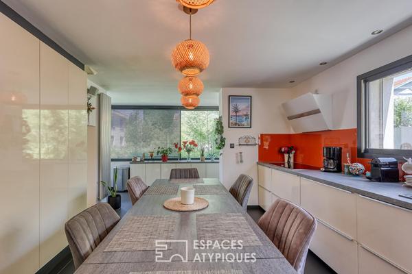 Duplex avec piscine entre plage et port