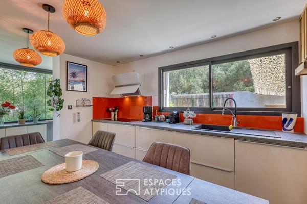 Duplex avec piscine entre plage et port