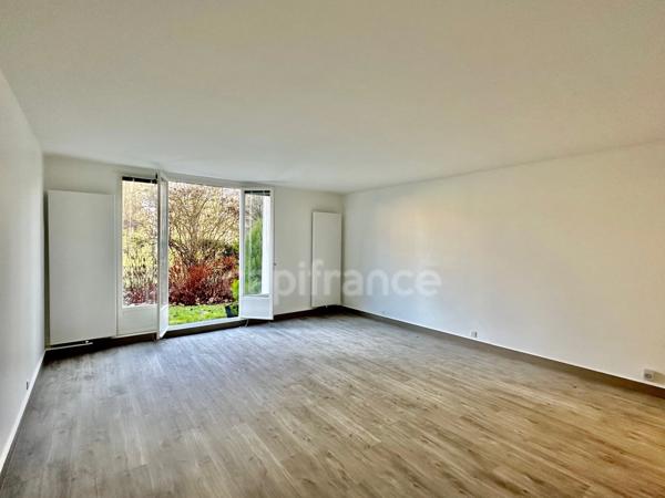 Dpt Yvelines (78), à vendre MAISONS LAFFITTE appartement T4 de 100 m²