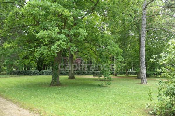 Dpt Yvelines (78), à vendre MAISONS LAFFITTE appartement T4 de 100 m²