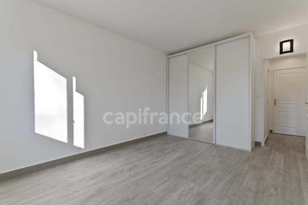 Dpt Yvelines (78), à vendre MAISONS LAFFITTE appartement T4 de 100 m²