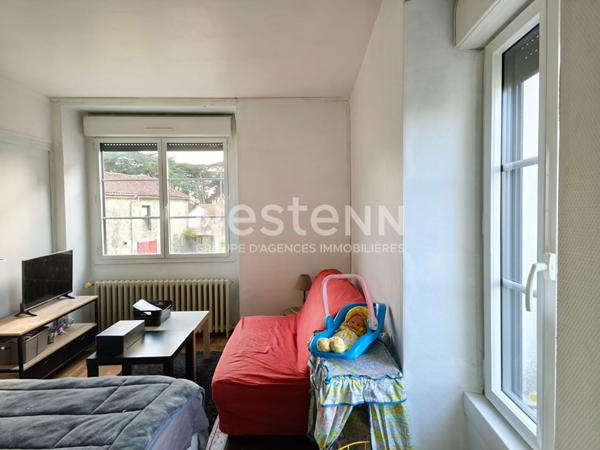 Maison de ville à vendre à Nueil les Aubiers - 6 pièces, 145 m², idéal investisseur