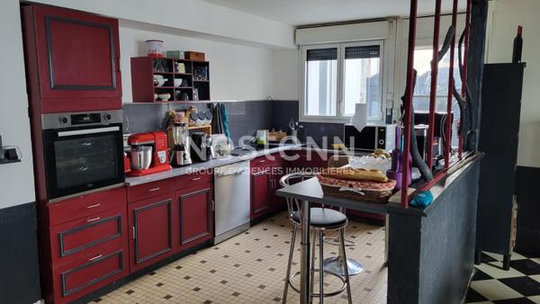 Maison de ville à vendre à Nueil les Aubiers - 6 pièces, 145 m², idéal investisseur