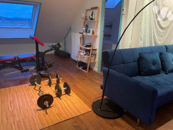 SOISSONS - Quartier LAMARTINE - Maison d'environ 117m² habitable avec terrasse et petit jardin.