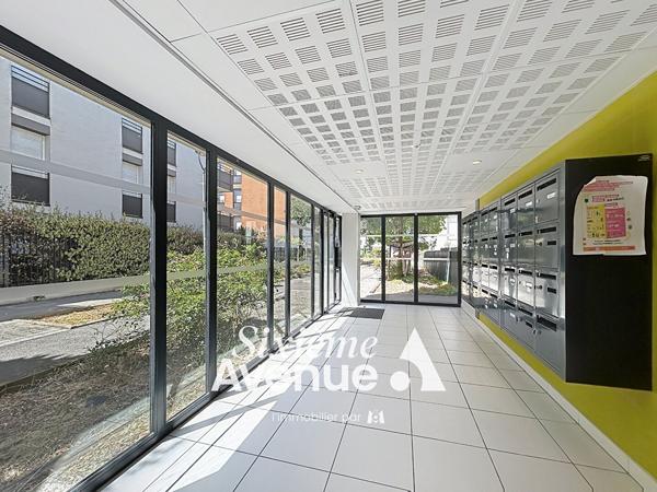 Appartement 4 pièces 77.12 m2