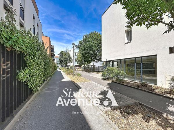 Appartement 4 pièces 77.12 m2