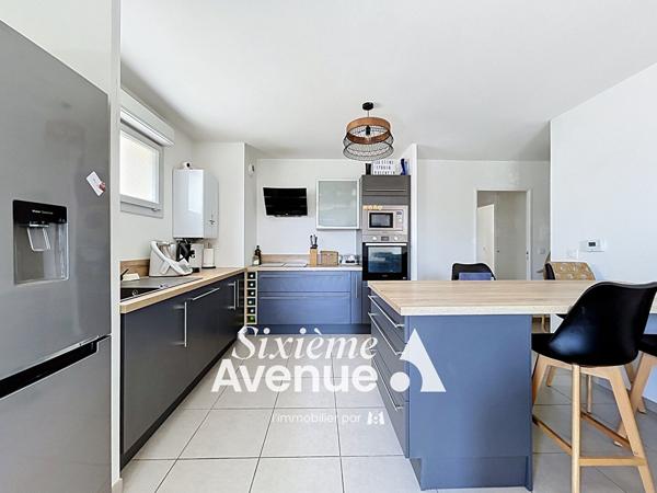 Appartement 4 pièces 77.12 m2