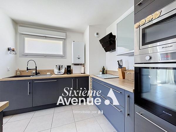 Appartement 4 pièces 77.12 m2
