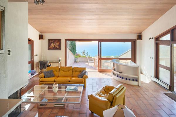 Vente Villa de luxe Roquebrune-Cap-Martin 7 Pièces 300 m²
