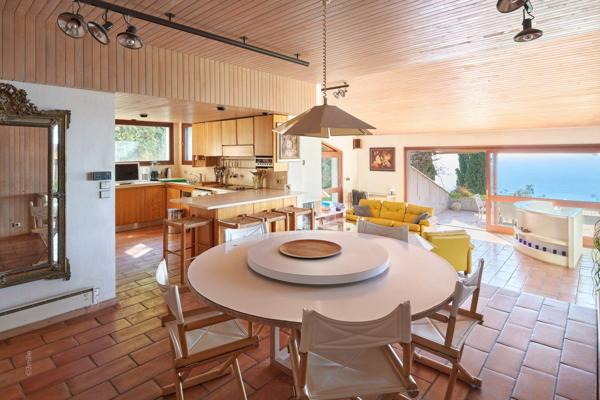 Vente Villa de luxe Roquebrune-Cap-Martin 7 Pièces 300 m²