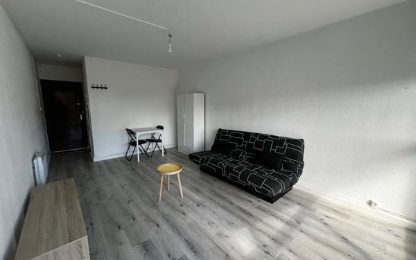 Appartement à louer    1 pièce •  Nîmes